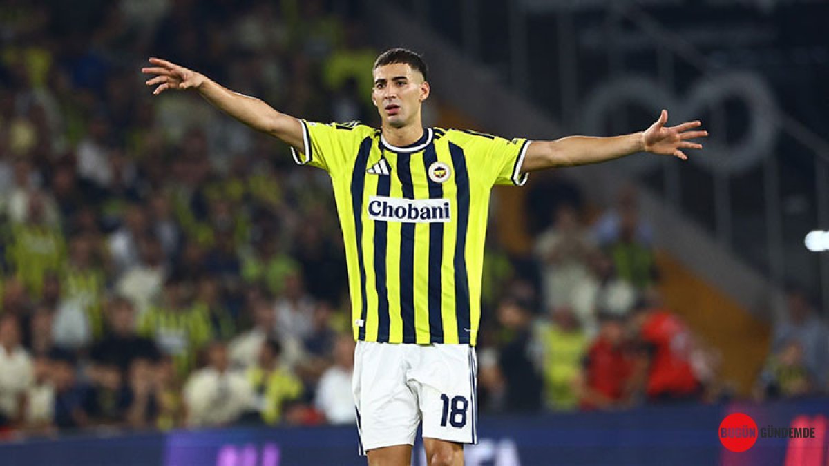 Fenerbahçe'de Şok Gelişme: Milli Yıldız Sahalardan Uzun Süre Uzak Kalacak!