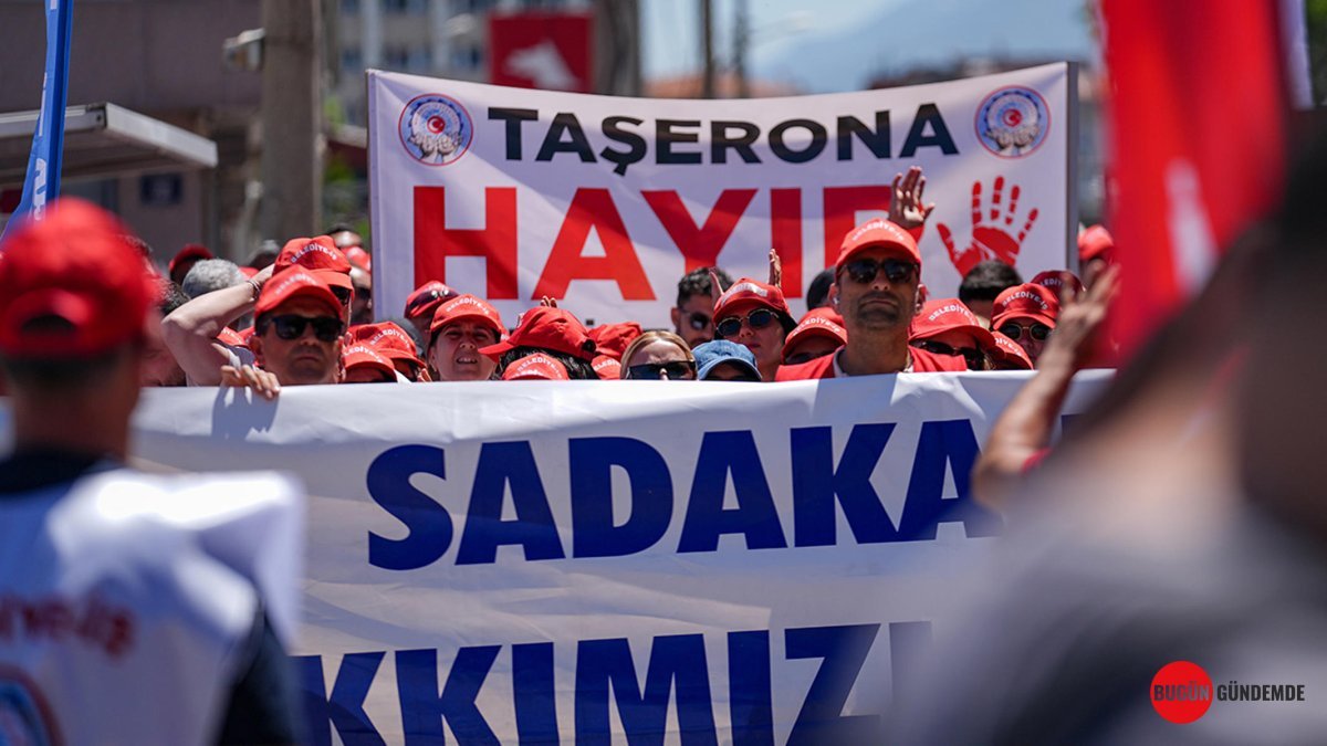 İzmir'de Kriz Büyüyor: Belediyede İşler Durdu! 'Sadaka Değil, Hakkımızı İstiyoruz!'