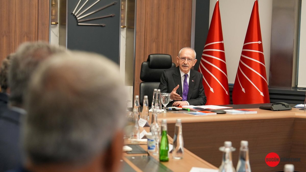 CHP'de Yıkım Devam Ediyor: Kılıçdaroğlu'nun 'A Takımı' Yeni İsimleri Kesti! İhracı İstenen Başkanlar Kimler?