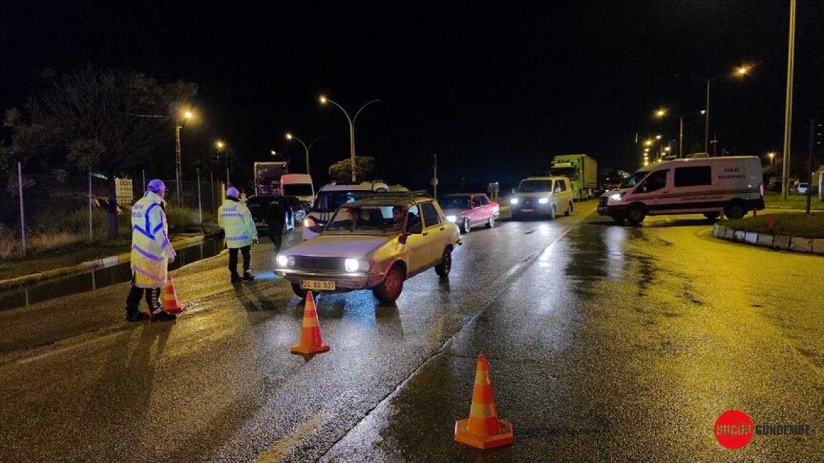 Erzincan-Erzurum Hattı Nefes Aldı! Dev Heyelan Sonrası Kritik Yol Açıldı: İşte Detaylar!