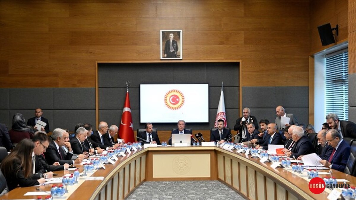 Uzman Erbaş Kanunu Meclis'te! TSK'nın Geleceğini Şekillendirecek Kritik Düzenlemeler Görüşülüyor