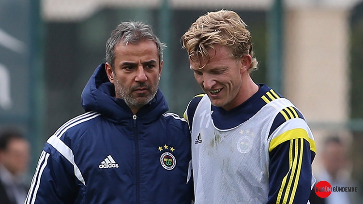 Fenerbahçe'de Kimse Bunu Beklemiyordu: Efsane <strong>Dirk Kuyt</strong>, <strong>İsmail Kartal</strong>'ın Yanında Sahaya Geri Dönüyor!