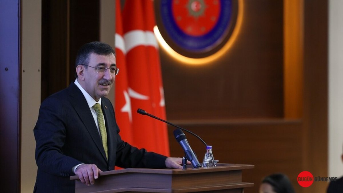 Cumhurbaşkanı Yardımcısı Yılmaz'dan Kritik Çıkış: 'Devlet ve Millet Aynı Yöne Bakmıyorsa...!' Kalkınmanın Sırrını Açıkladı