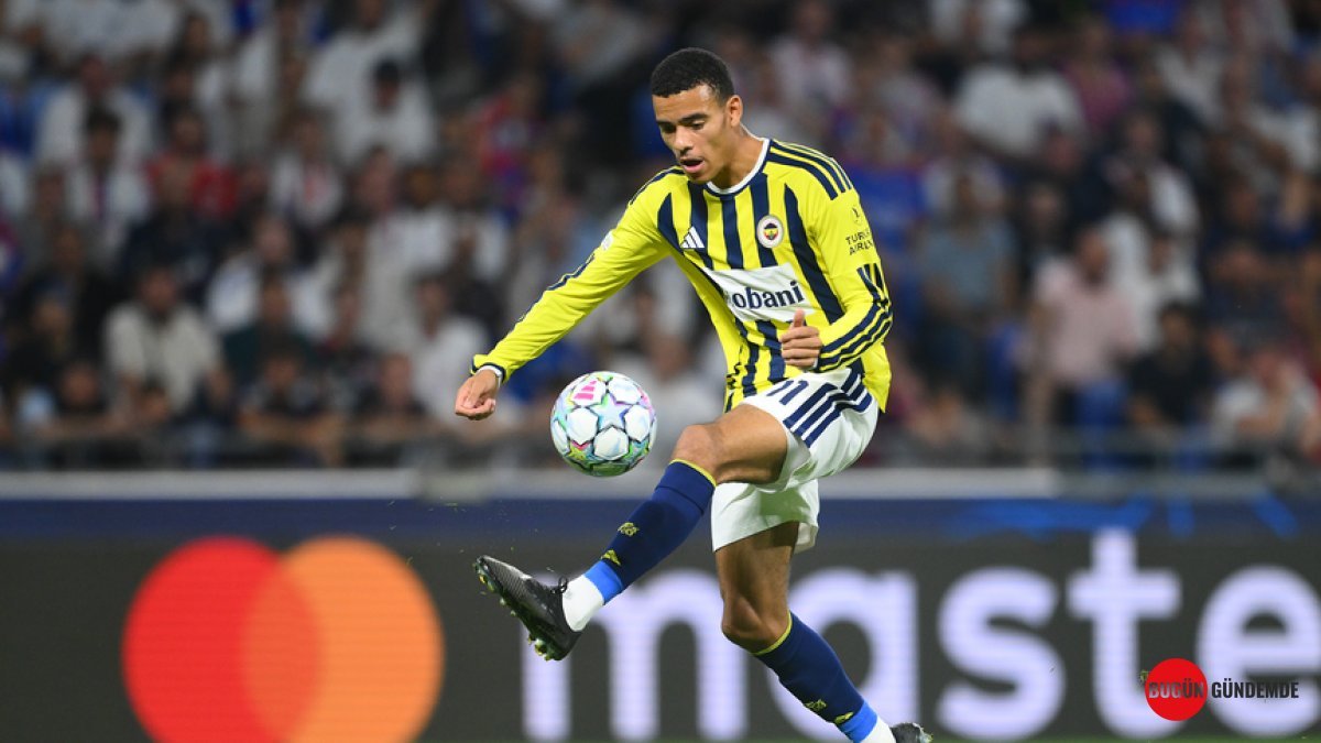 Fenerbahçe'den Dev Maç! Şampiyonlar Ligi'nde Tarihi Rakip Sahada: Roma'ya Karşı Nefes Kesecek Mücadele Başlıyor!