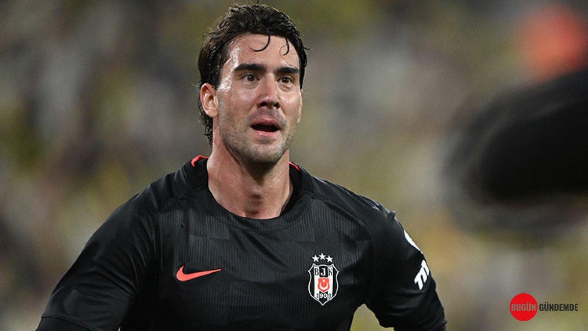 Beşiktaşlı Yıldız Dusan Vlahovic'ten Kötü Haber! Milli Takım Kadrosundan Çıkarıldı, Sırp Basını Ayağa Kalktı!