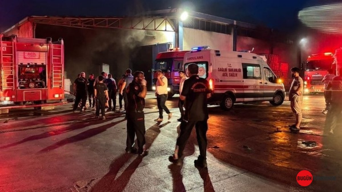 Kıvılcım Alevlere Döndü! Tekstil Devinde Küle Dönen Umutlar, Ekipler Nefes Nefese Mücadele Ediyor