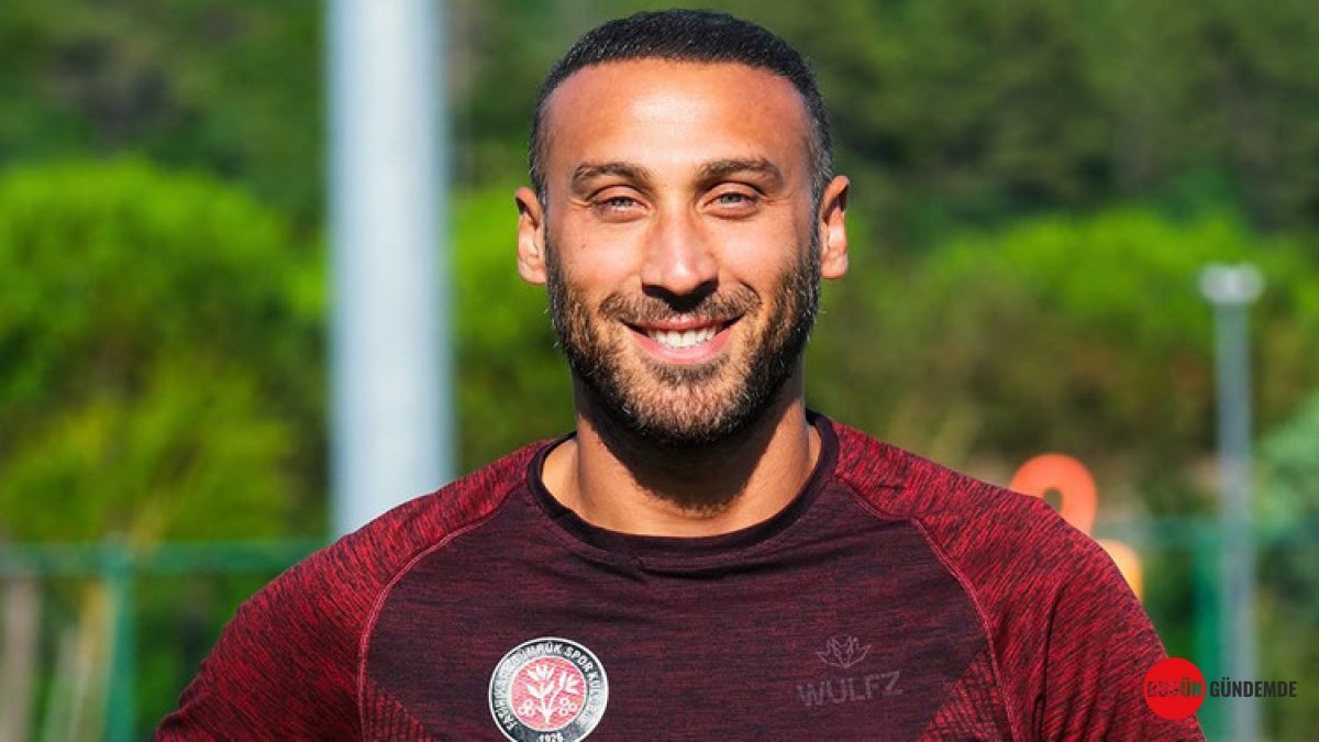 Fatih Karagümrük'ten Bomba Transfer! Cenk Tosun Kırmızı-Siyahlı Formayı Giyiyor, Transferin Detayları Ortaya Çıktı!