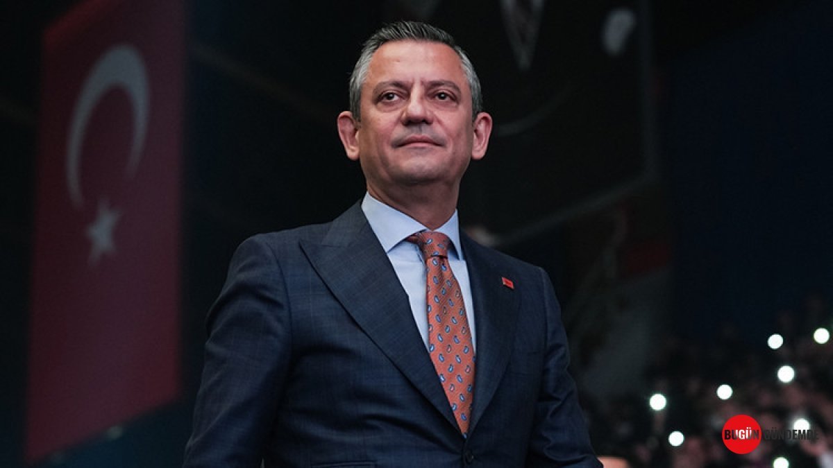 CHP'de Şok Ayrılık! Parti Meclisi Yıkılıyor: 28 Üye İmza Attı, Kulisler Yeni Parti İddiasıyla Çalkalanıyor!