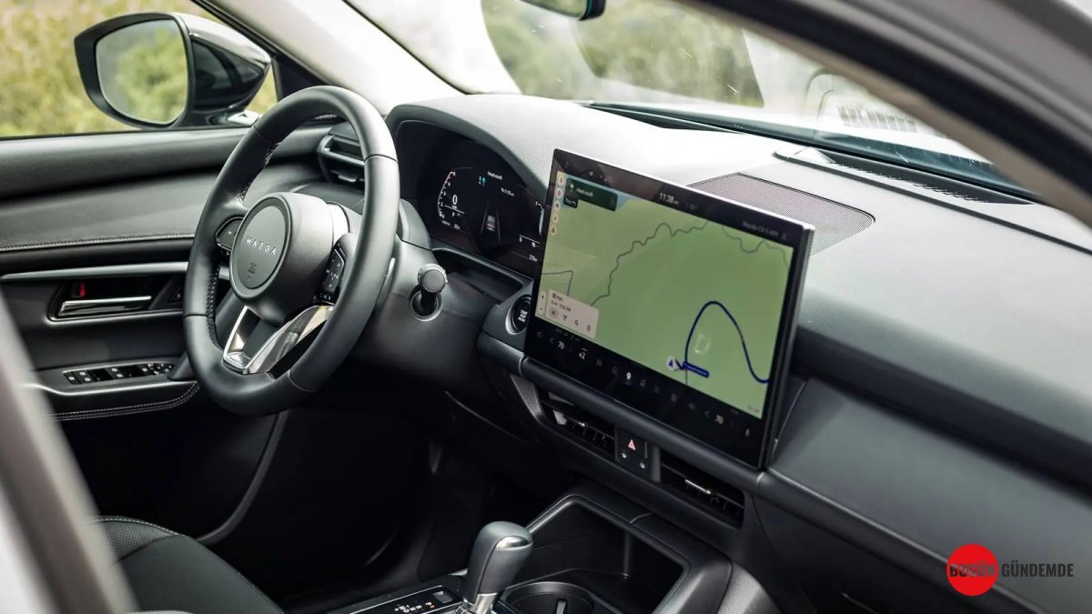 Mazda Sürücüleri Şokta! Fiziksel Tuşları Tamamen Kaldırdılar: 'Daha Güvenli' Savunması Yetti Mi?