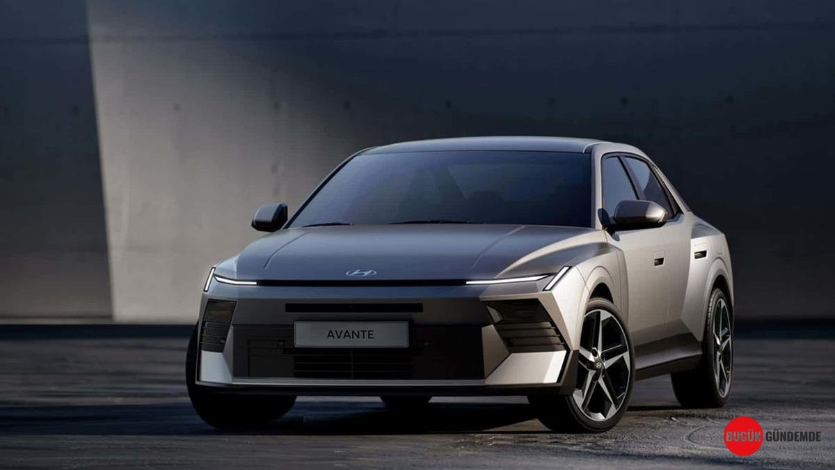 Hyundai Sedan Sınıfına Geri Döndü: İşte Yepyeni 2027 Elantra'nın Sizi Büyüleyecek Tasarımı ve Teknolojisi!