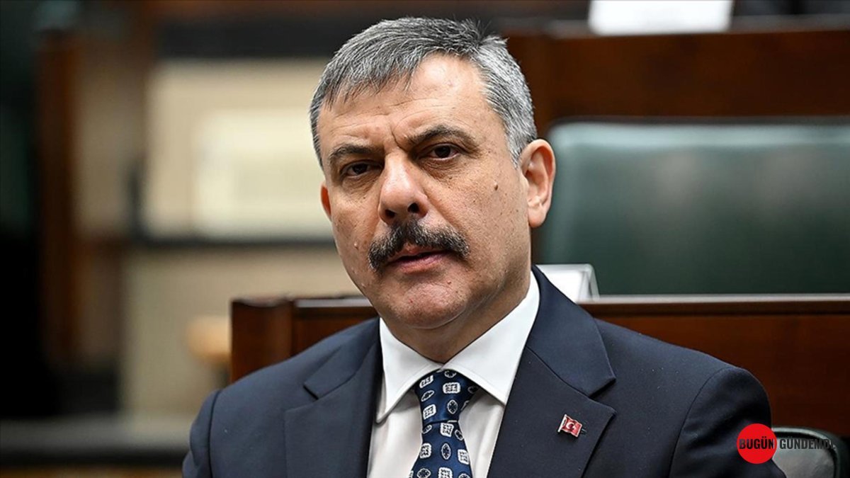 Darbenin Gölgesindeki 27 Mayıs: Menderes'in Son Durağı ve Şehit Sayılan Bakanıyla Tarihi Karar!