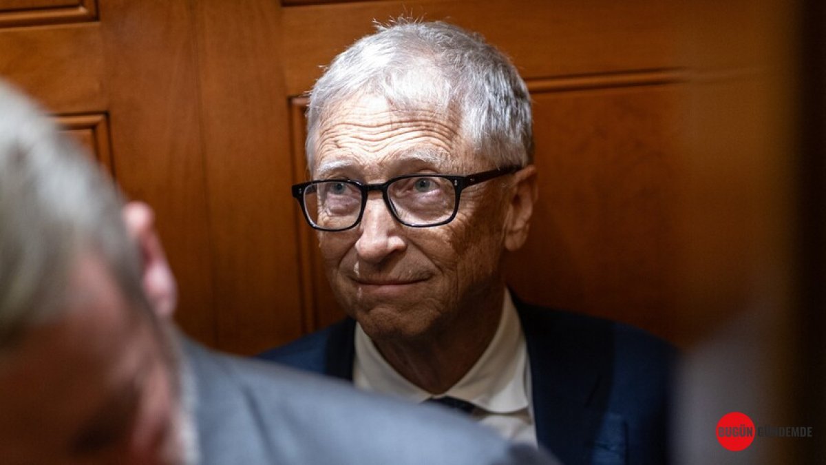 Bill Gates'ten Yapay Zeka Düzenlemeleri İçin Tüyler Ürperten Uyarı: Nükleer Silahlar Bile Kolay Kalır!