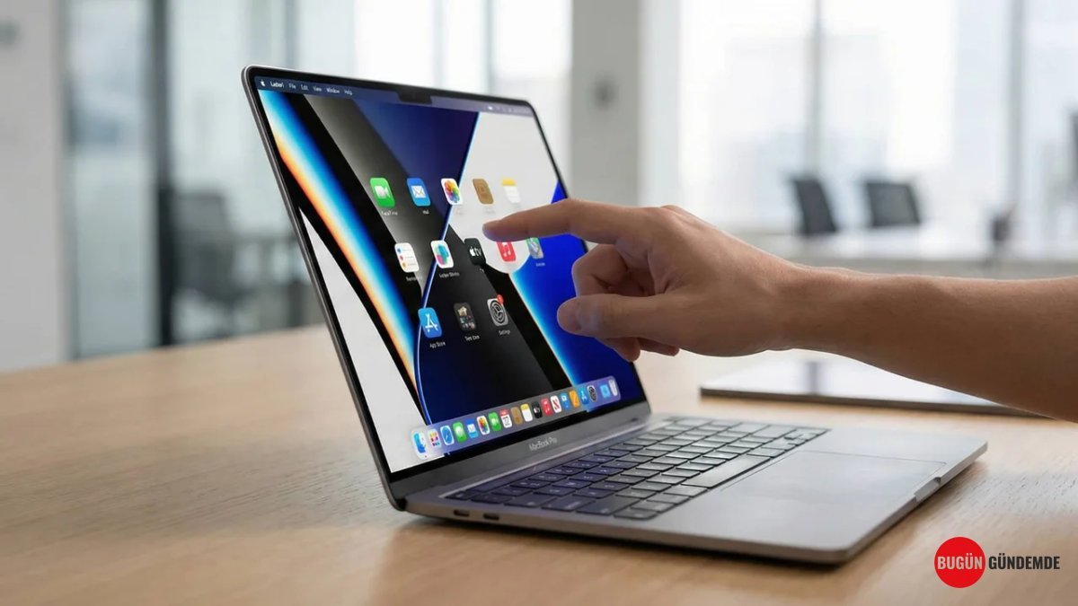 Apple'dan Devrim Niteliğinde Hamle: Dokunmatik MacBook'lar M5 Çipleriyle 2026'da Sahne Alıyor!