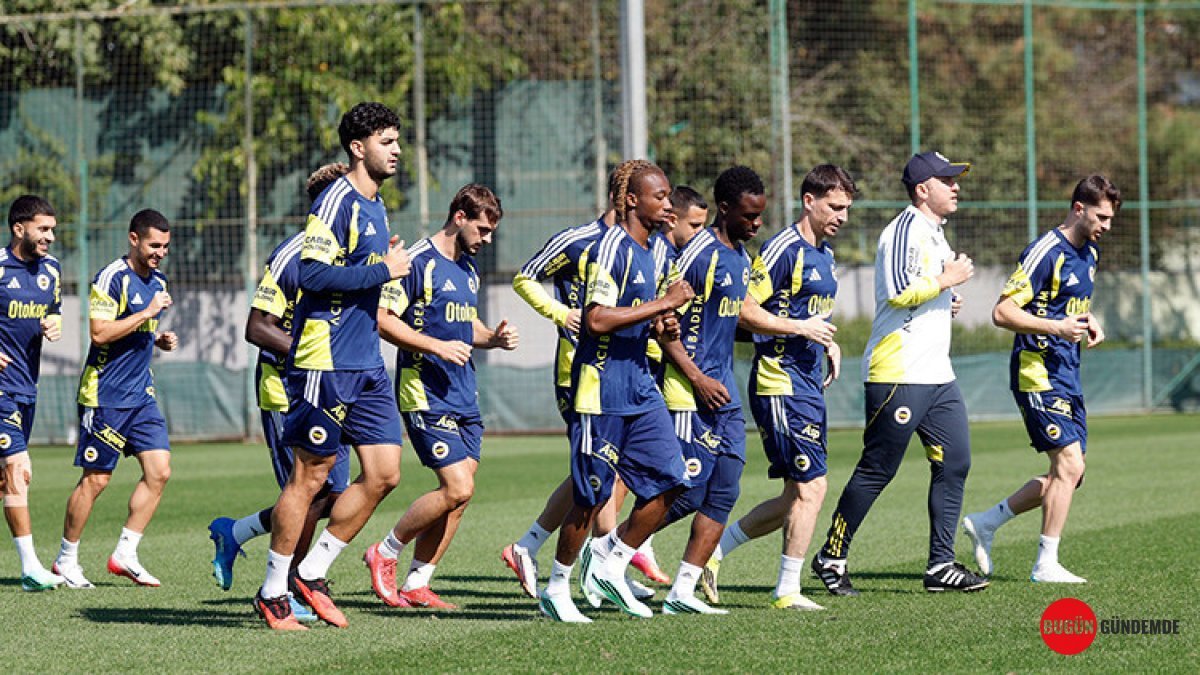 Fenerbahçe'den Aston Villa Mesaisi Başladı! Şampiyonluk Hedefi İçin Kritik Virajda Neler Oluyor?