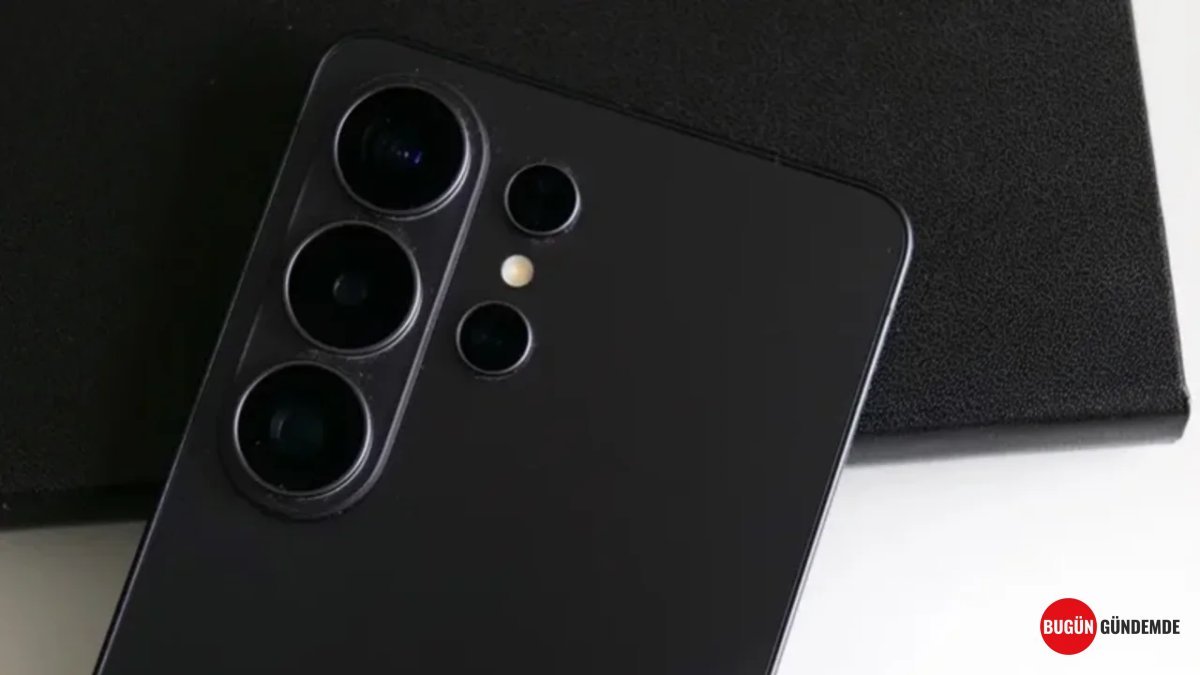 Teknoloji Devinden Sarsıcı Hamle: Samsung'dan Bellek Fiyatlarına Dikkat Çeken Zam Geliyor! Cebiniz Yanacak Mı?
