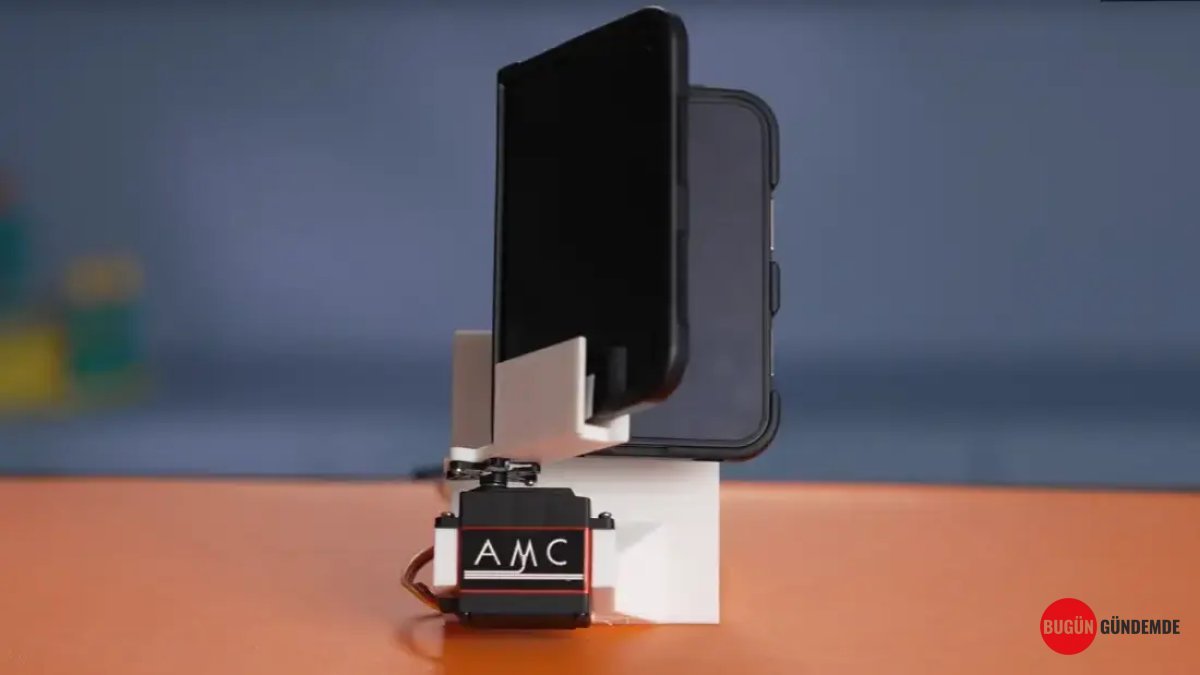 Apple'ın Gizli Silahı iPhone Duo Karşınızda! Menteşe Dayanıklılığı Dudak Uçuklattı: 32.640 Kez Açılıp Kapanan Cihazdan İlk Şaşırtan Sonuçlar!