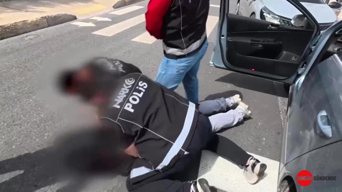 Çatalca'da Nefes Kesen Operasyon: Bavuldan Çıkan Zehir Miktarı Dudak Uçuklattı! 11 Kilo Kokain Tek Seferde İmha Edildi