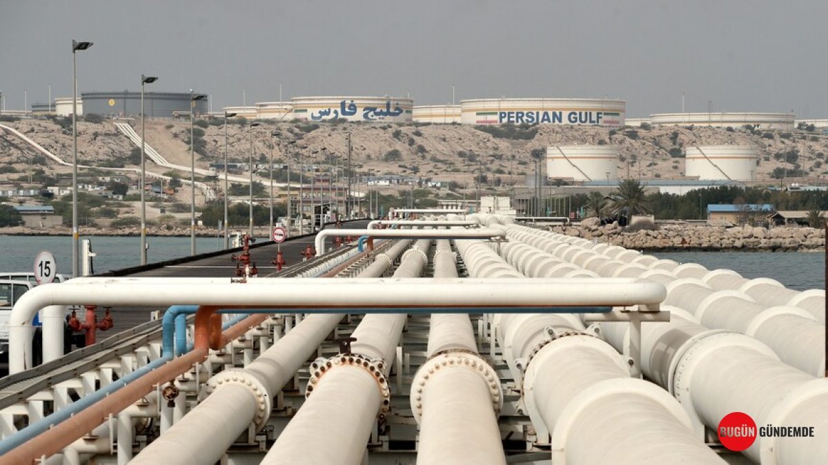 ABD Ambargosuna Rağmen İran'dan Çarpıcı Petrol Mesajı: 'Sevkiyat Durmuyor!'