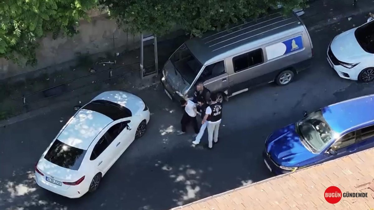 İstanbul'da 13 Yaşındaki Hırsızın Minibüsle Kaçış Planı Çökertildi! Polisin Nefes Kesen Takibi Sonucu Yakalandılar