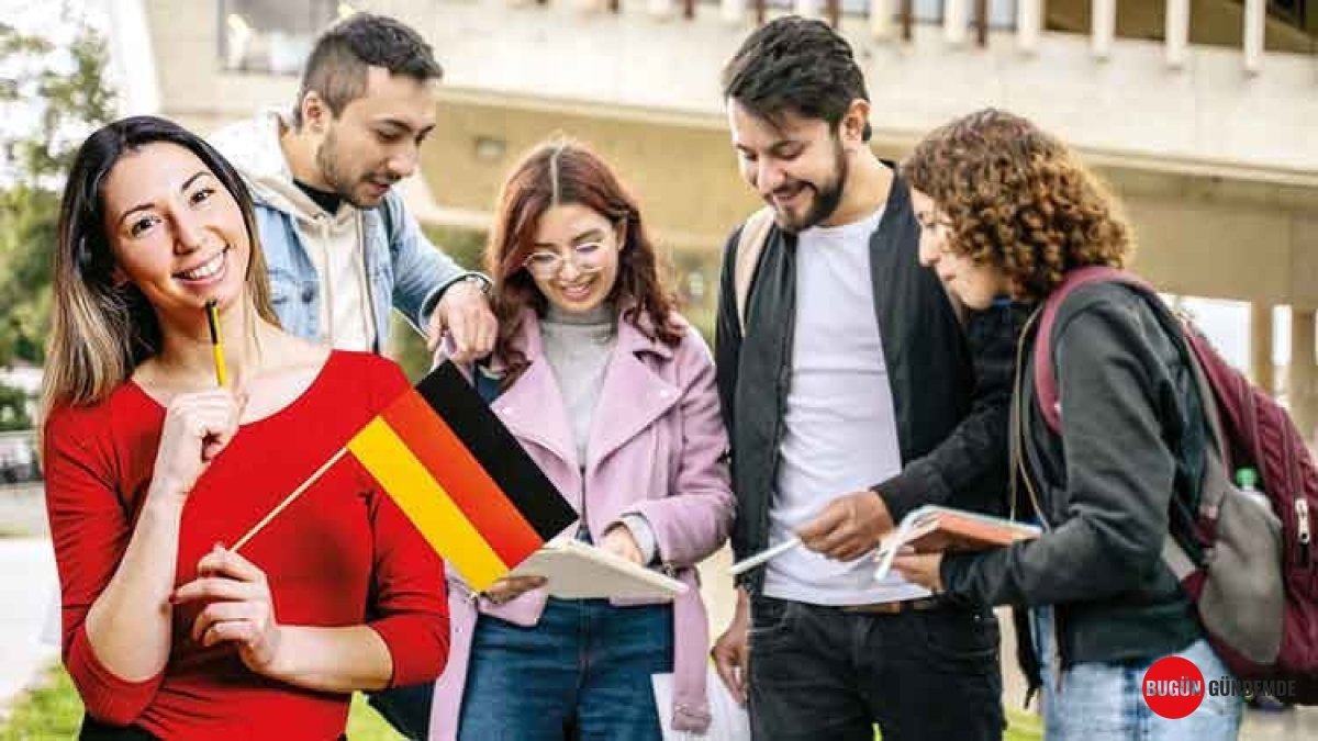 Türk Öğrencilerin Gözü Artık Almanya'da! ABD Gerilerken Eğitimde Liderlik El Değiştirdi