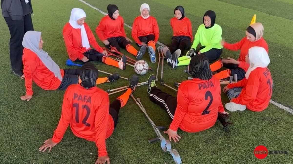 Gazze'de Yürek Donduran Direniş: Uzuvlarını Kaybeden Kadınlardan Tarihi Futbol Takımı Kuruldu!