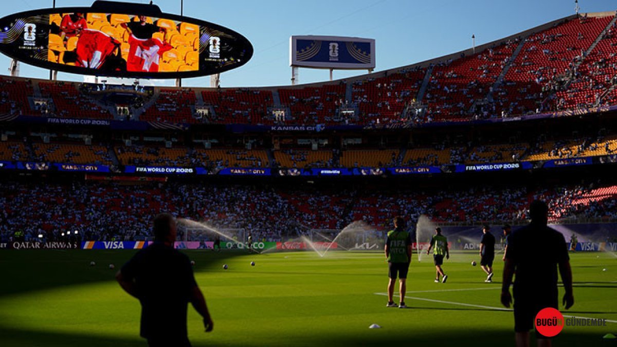 ABD'de Dünya Kupası: Reklam Panosu mu, Futbol Sahası mı? Gerçekler Şoke Ediyor!