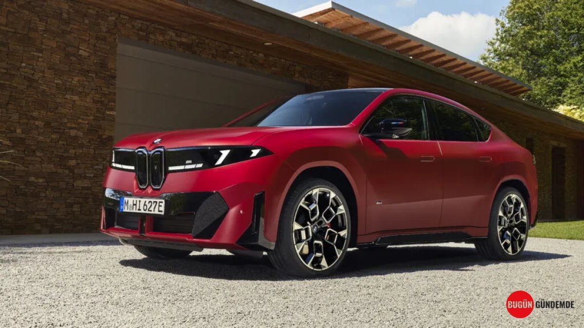 BMW iX4 Sahneye Çıktı: 10 Dakikada 296 Km Menzil Kazandıran Devrim Yaratan Şarj Teknolojisiyle Elektrikli SUV Pazarını Sallayacak!
