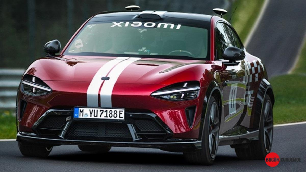 Dünyanın En Zorlu Pistinde Tek Başına! Xiaomi'nin Sürücüsüz 'Canavarı' Nürburgring'i Salladı!