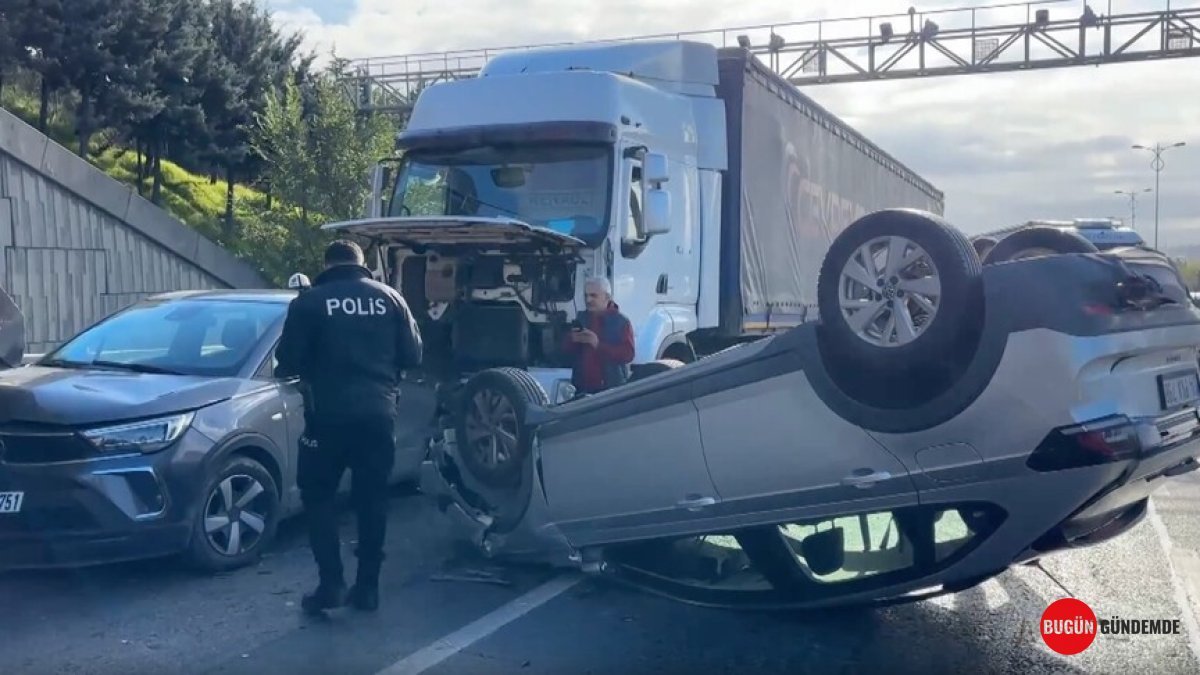 TEM Otoyolu'nda Kabus: 5 Araç Zincirleme Kaza Yaptı, Yaralılar Var!