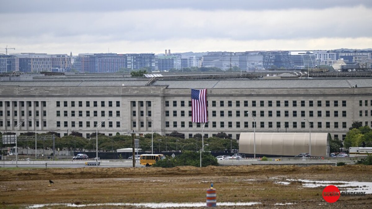 ABD Savunma Kalbinde Büyük Tehlike: Pentagon Katları Gizemli Alarmla Boşaltıldı!