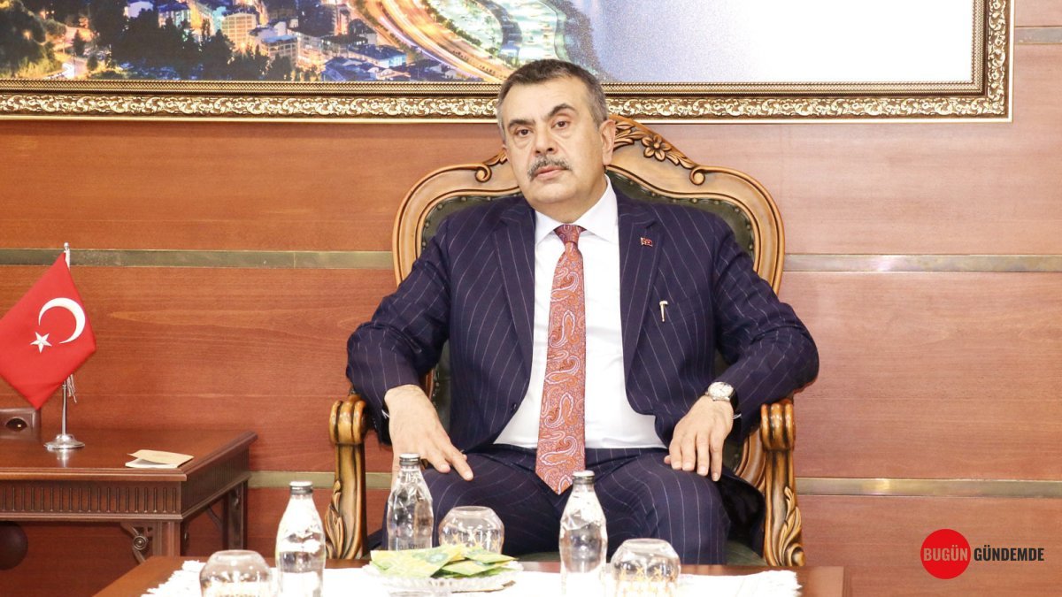 Eğitimde Gözler O Açıklamadaydı: Bakan Tekin'den Milyonları İlgilendiren Ara Tatil Hamlesi!