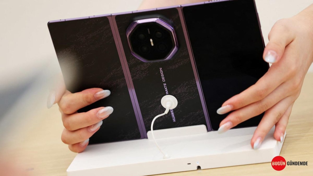 Apple Lansman Öncesi Dev Hamle! Huawei ve Xiaomi'den Çift Katlanan Efsaneler Tanıtıldı: Rakip Çatlasın!