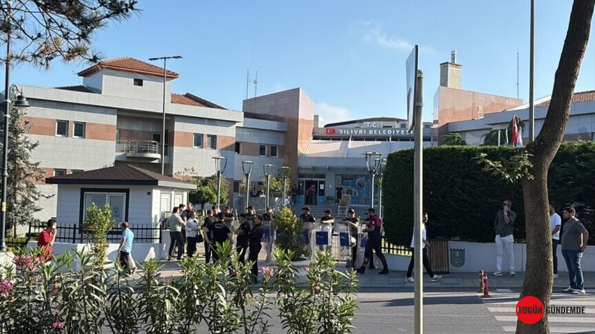 Silivri'de Rüşvet ve Usulsüzlük Ağındaki İsimler Tek Tek Çöküyor: Belediye Başkanı Bora Balcıoğlu Dahil 10 Kişi Tutuklandı!