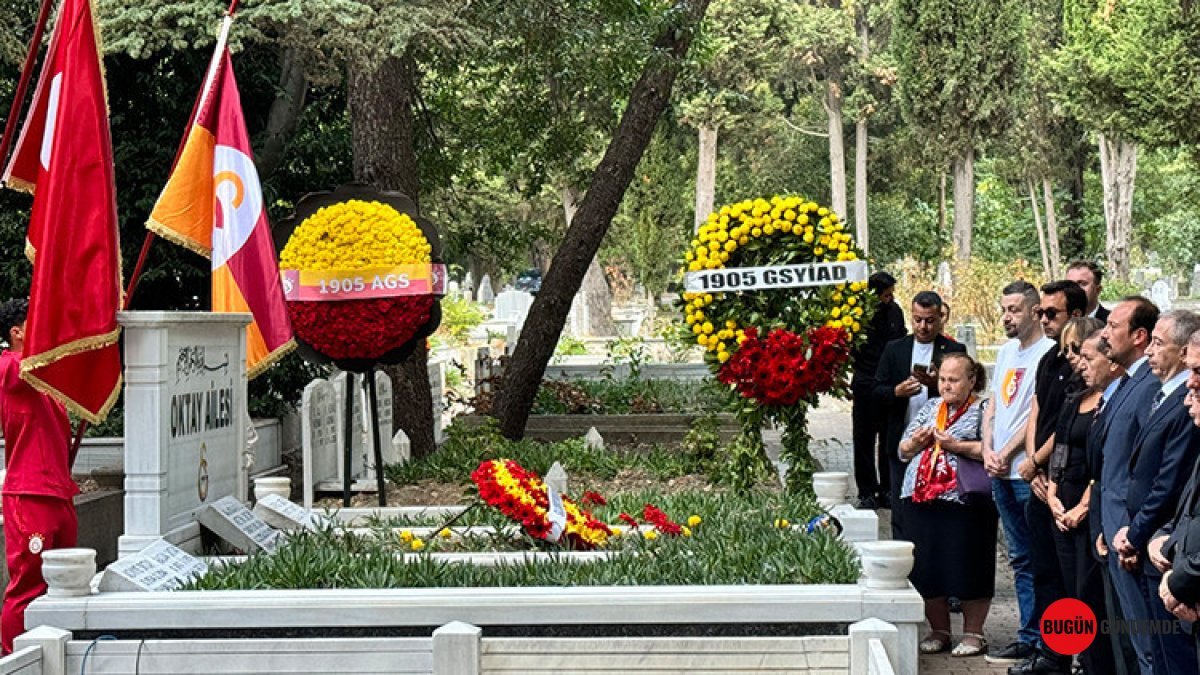 Galatasaray'ın 'Taçsız Kralı' Kabri Başında Anıldı: Başkan Özbek'ten Duygusal Veda
