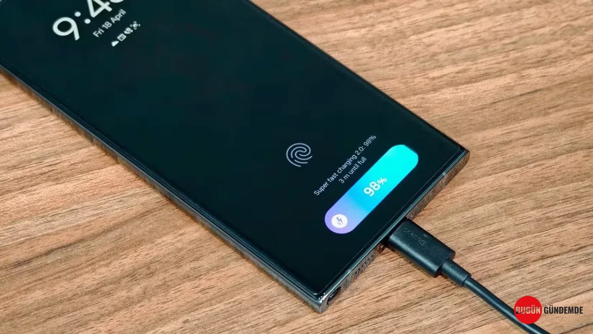 Samsung'dan Büyük Güncelleme Şoku: Galaxy Telefonlar Yavaş Şarj Oluyor! Neden?