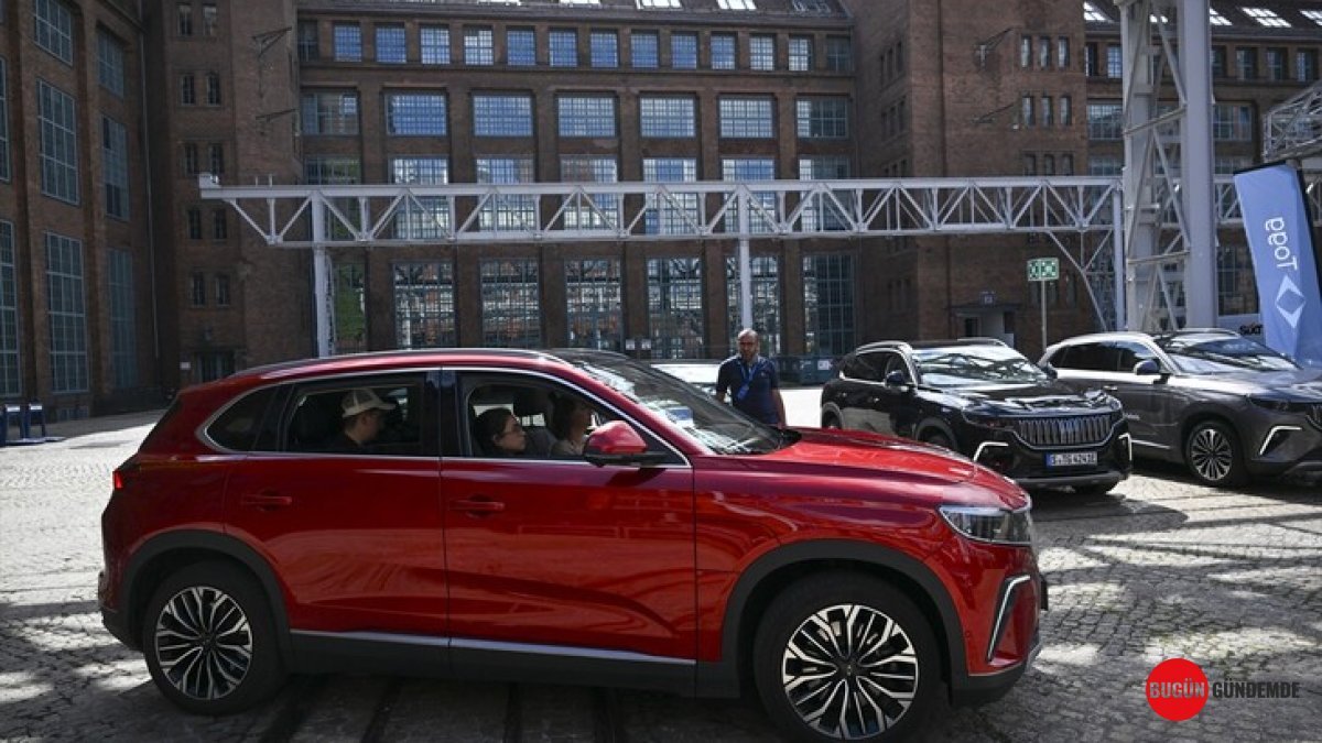 TOGG Berlin'de Pistleri Ateşledi: Almanlar Türk Otomobilini Sınadı, Olay Yaratacak Talep Geldi!
